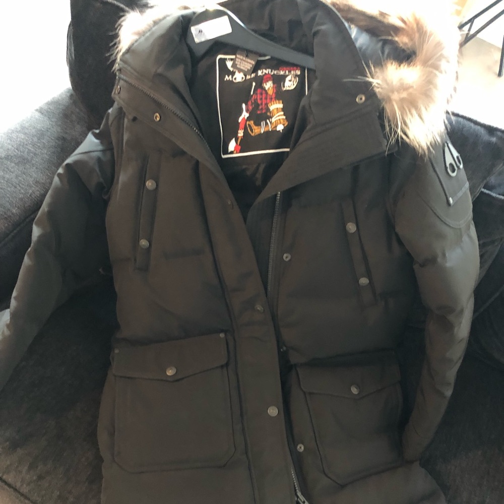 Brand new jacket. Worn once. Excellent condition.